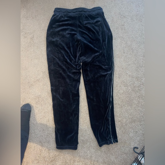 Fila Womens Small Black Velvet Sweatpants - Picture 3 of 3